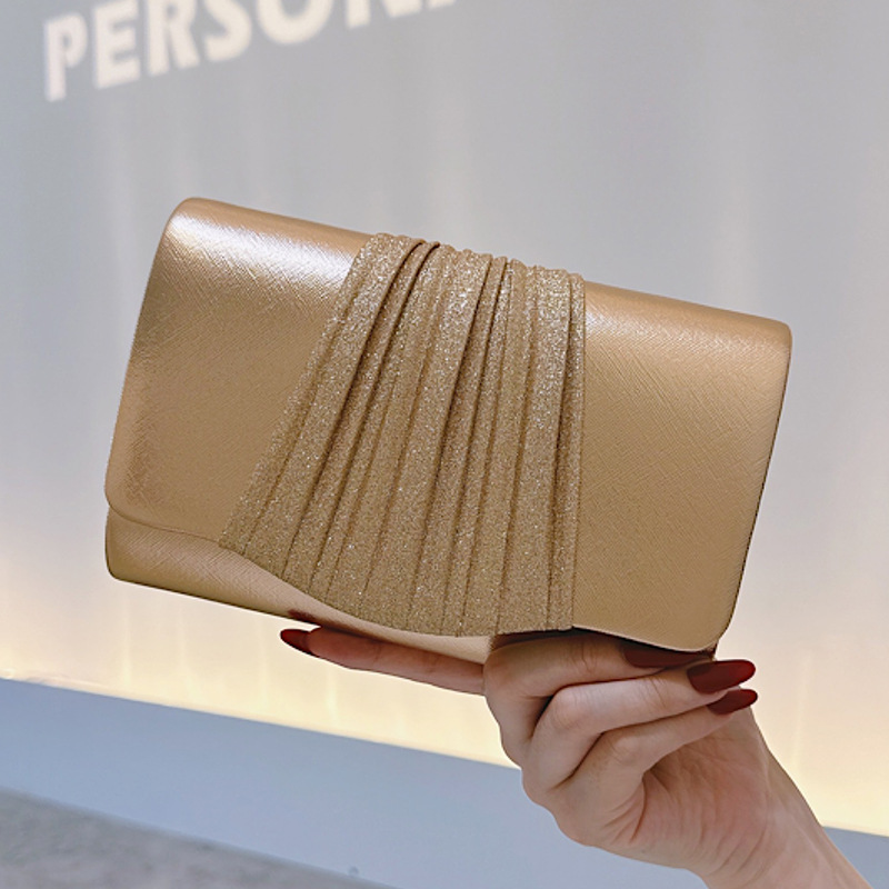 Golden กระเป๋าคลัทช์เย็นขนาดเล - Interior Design Gold บทวิจารณ์และราคา